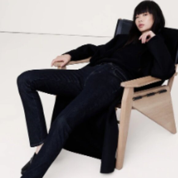 NWT Banana Republic The Slim Jean in Dark Rinse/Petite 30 - Picture 3 of 8